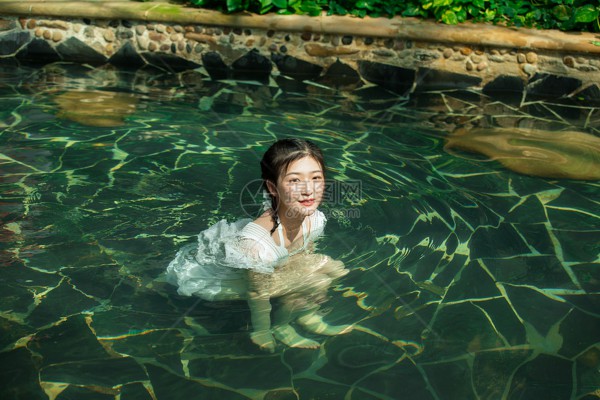 武汉街头品茗时光，一壶茶香醉人心